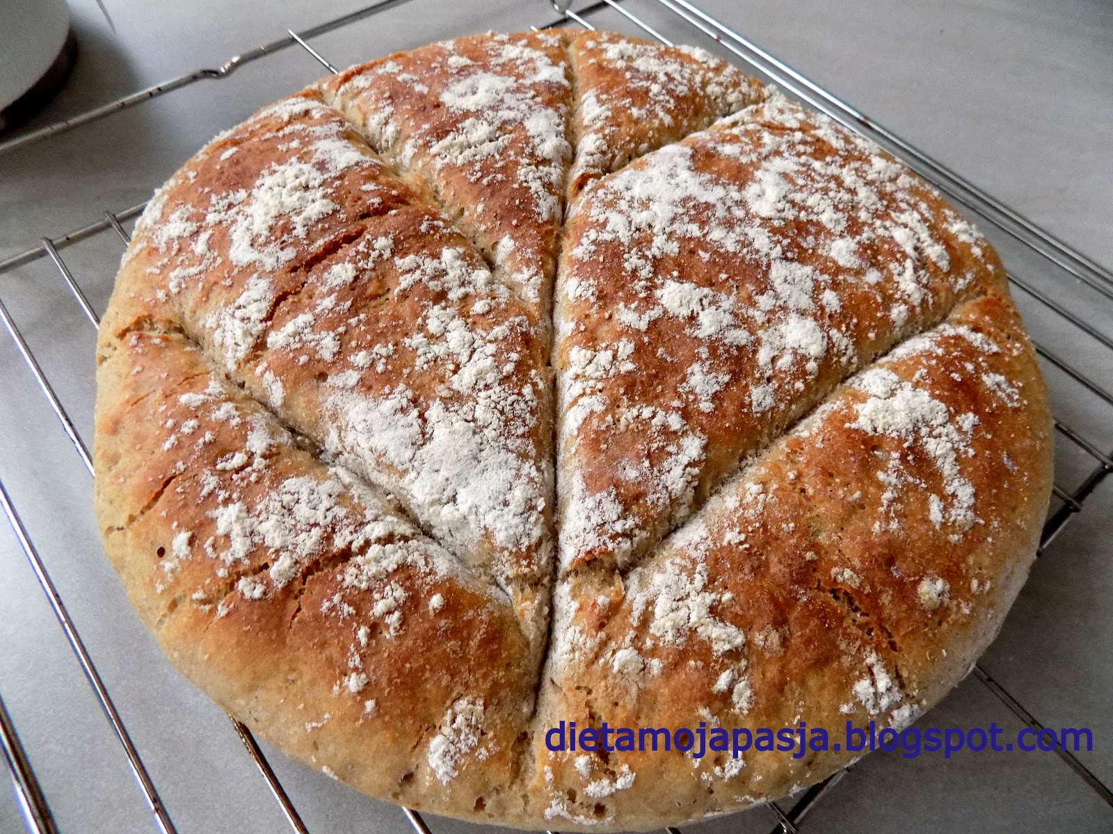 chleb z mąką orkiszową
