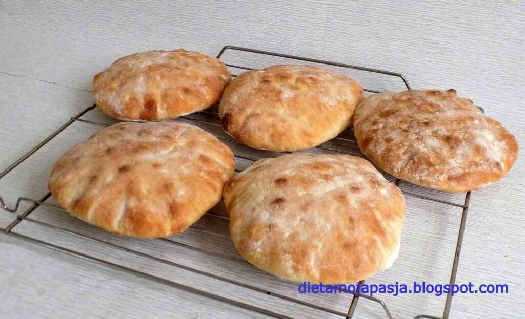 Serbski chleb lepinja