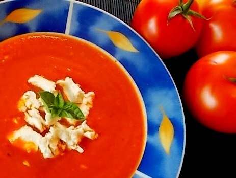 szybka zupa krem z pomidorów z fetą
