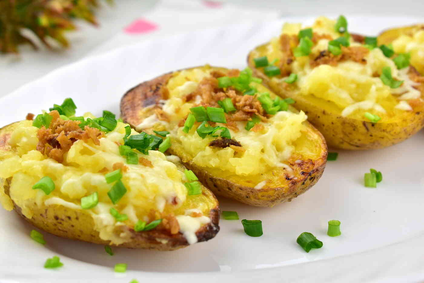 ziemniaki z masłem i serem 