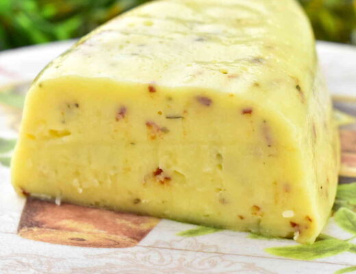 Domowy ser żółty salami